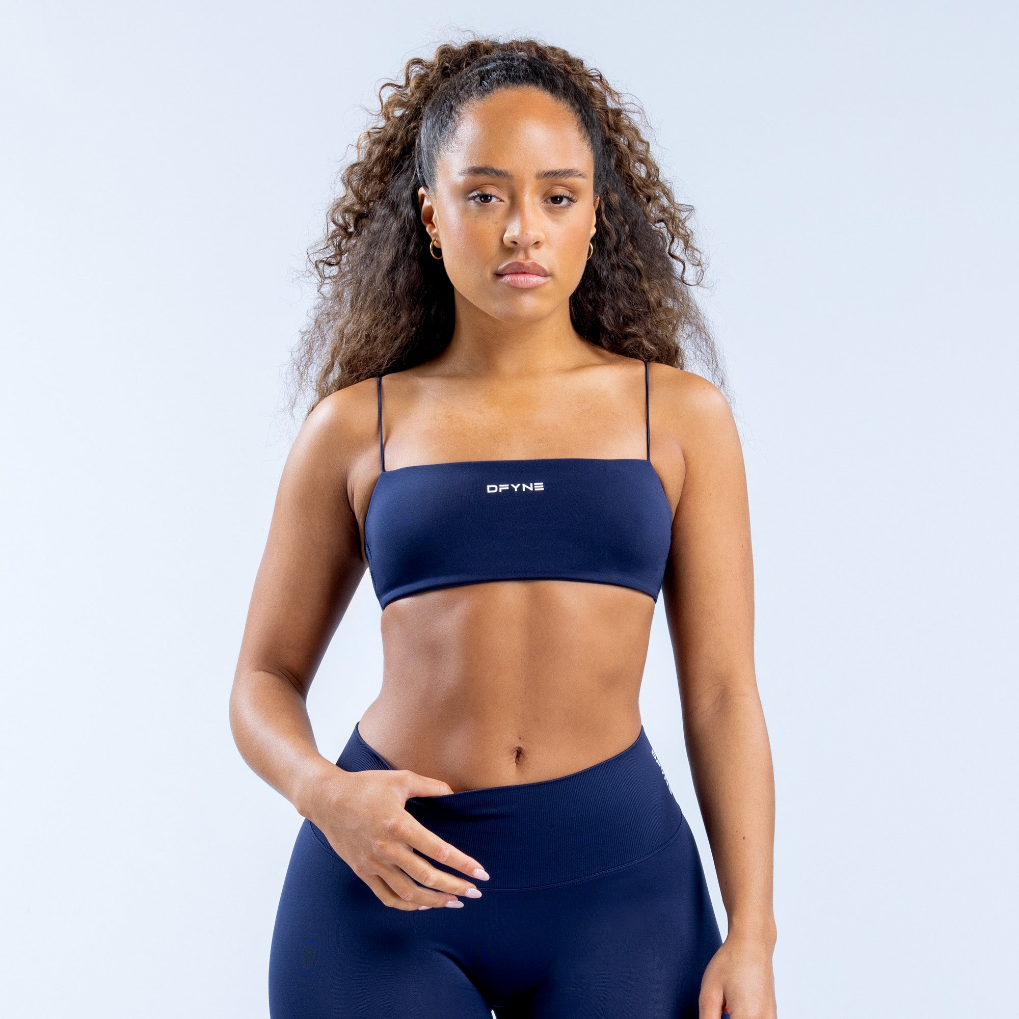 DFYNE Defy Strappy Sports BH Dame Mørkeblå | TH5076138