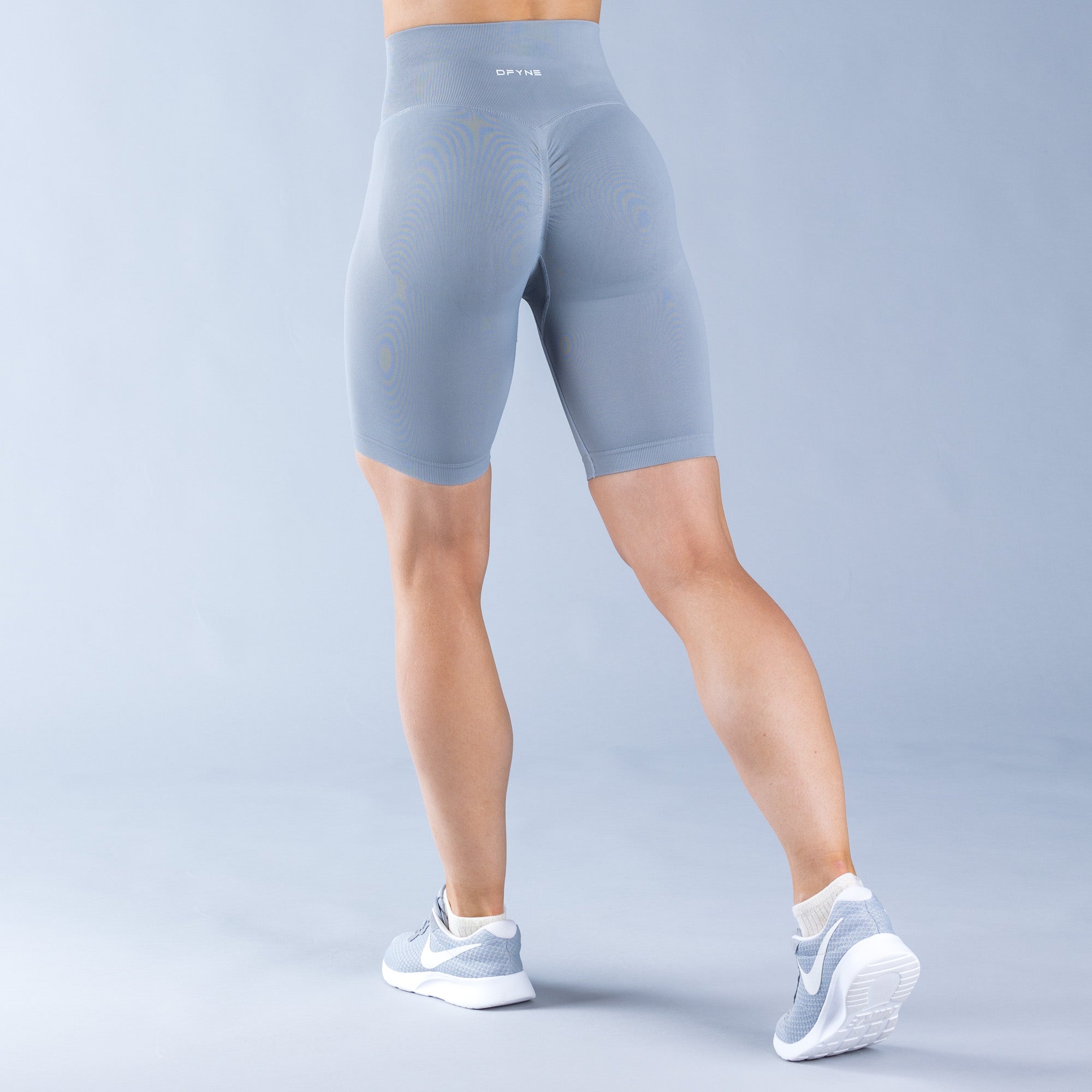 DFYNE Dynamic Shorts Dame Lysegrå | PV1489075