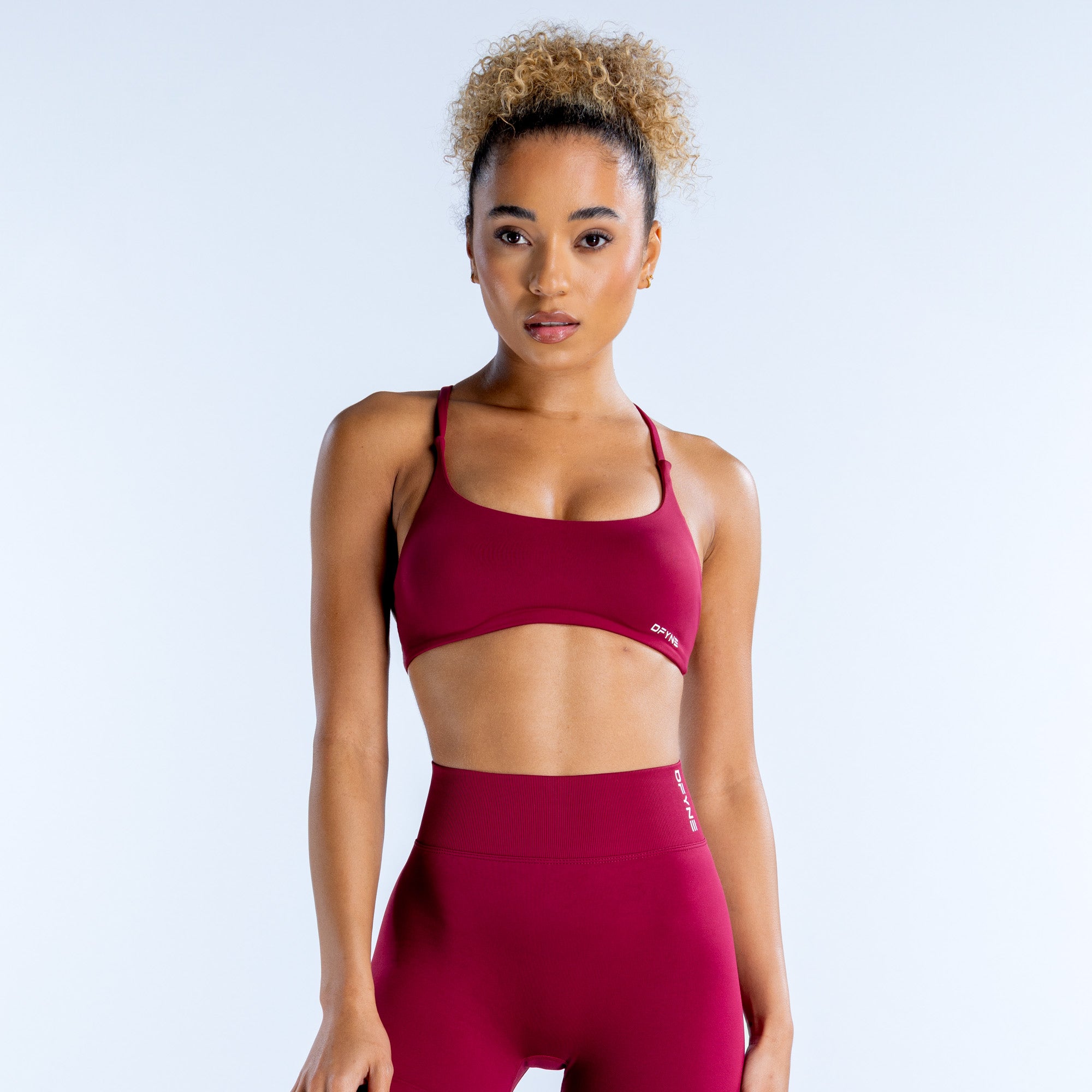 DFYNE Dynamic Twist Back Sports BH Dame Fuchsia | EK3061952