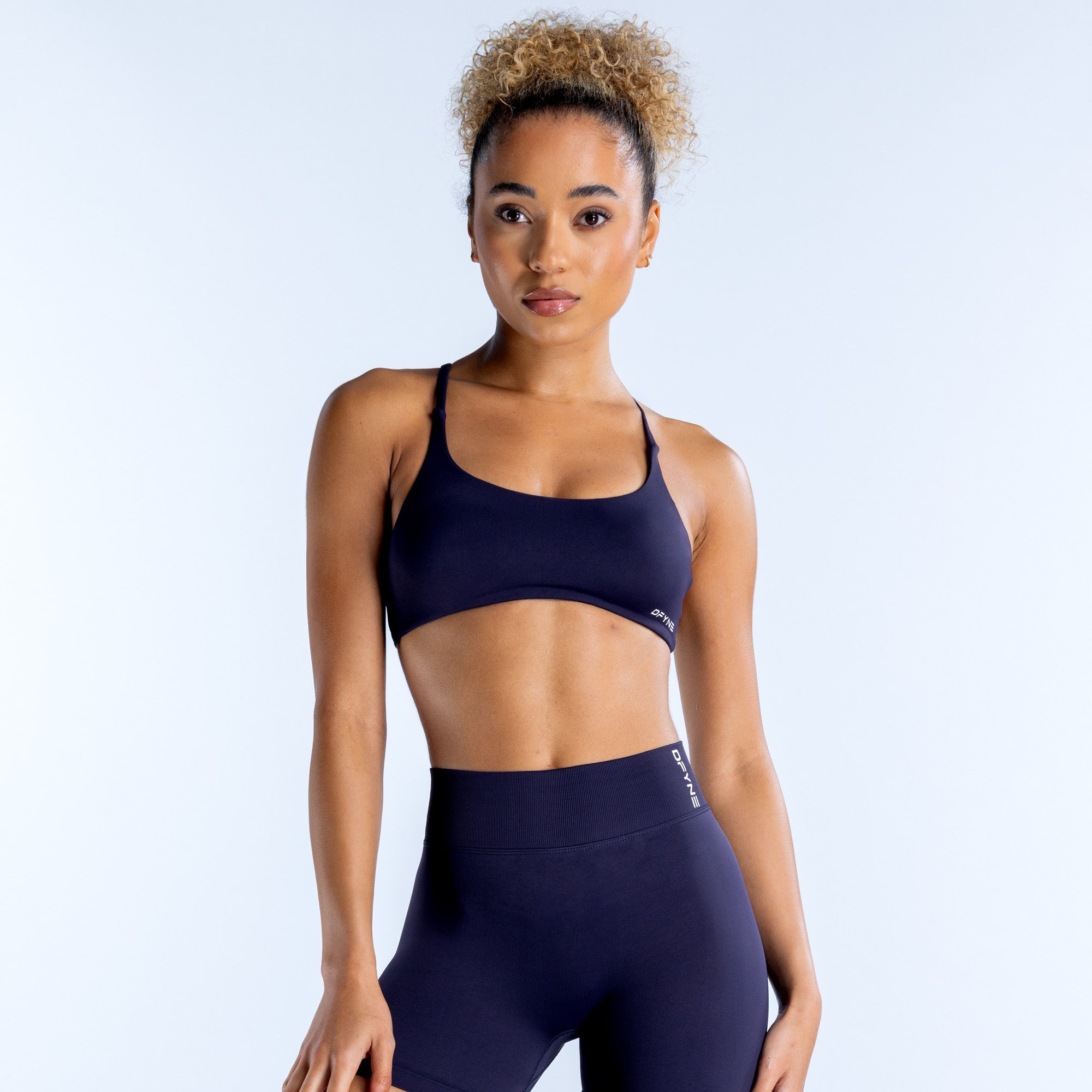 DFYNE Dynamic Twist Back Sports BH Dame Mørkeblå | XW7320648