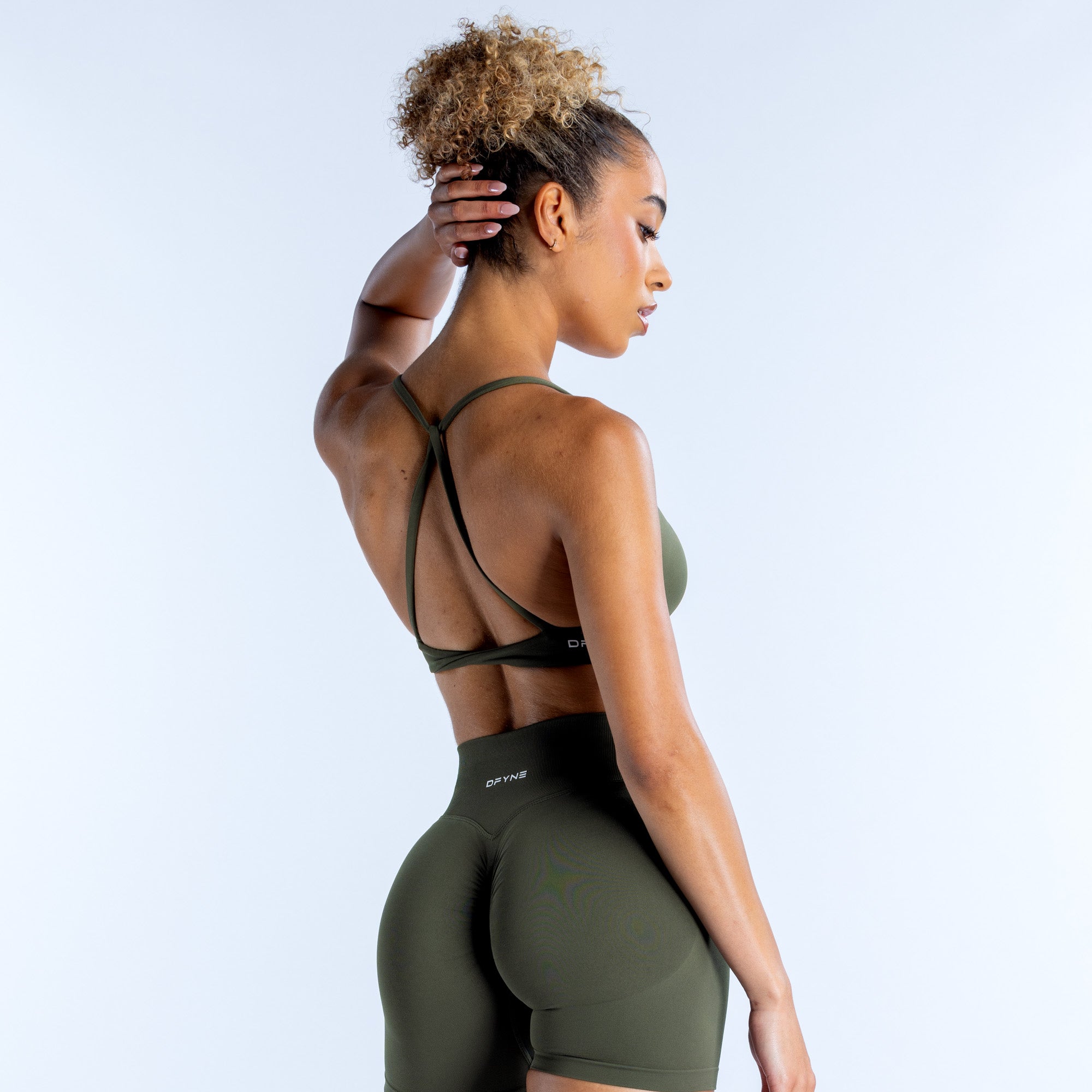 DFYNE Dynamic Twist Back Sports BH Dame Olivengrøn | HE6109873