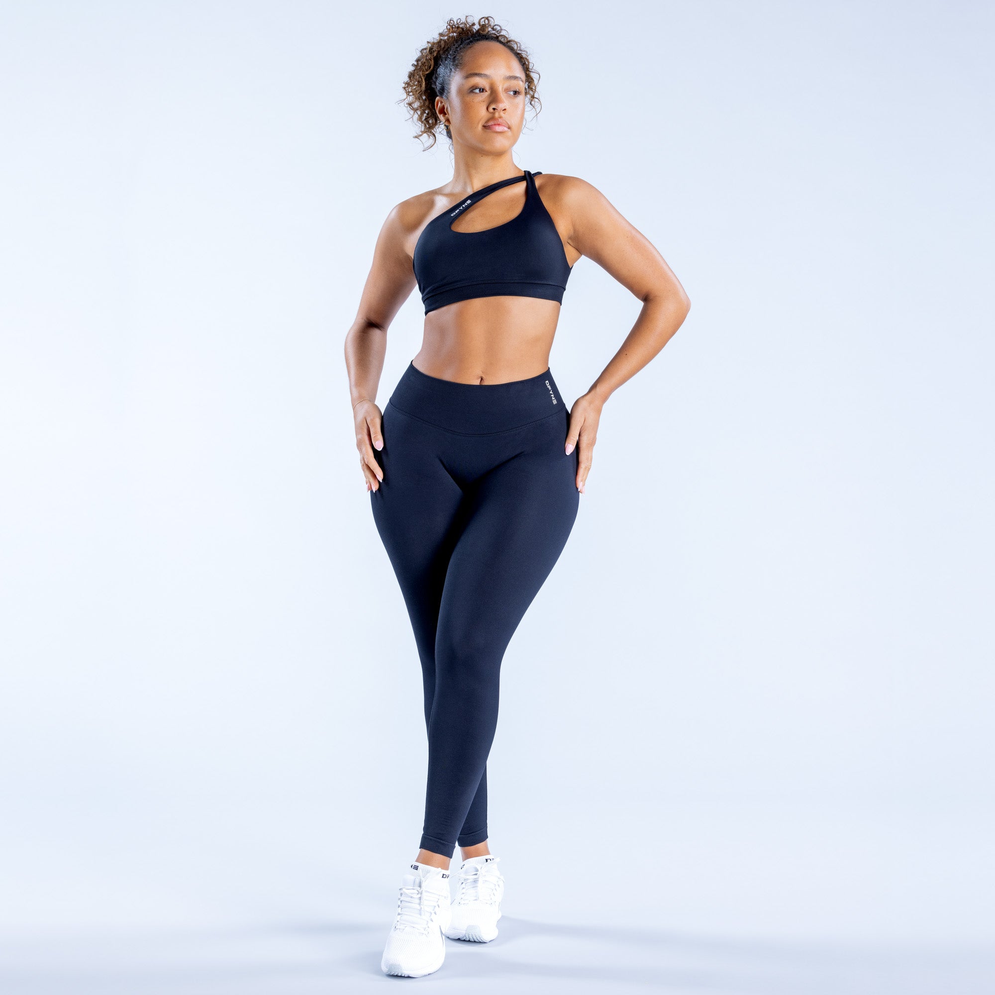 DFYNE Impact Asymmetric Sports BH Dame Sort | NX4629537