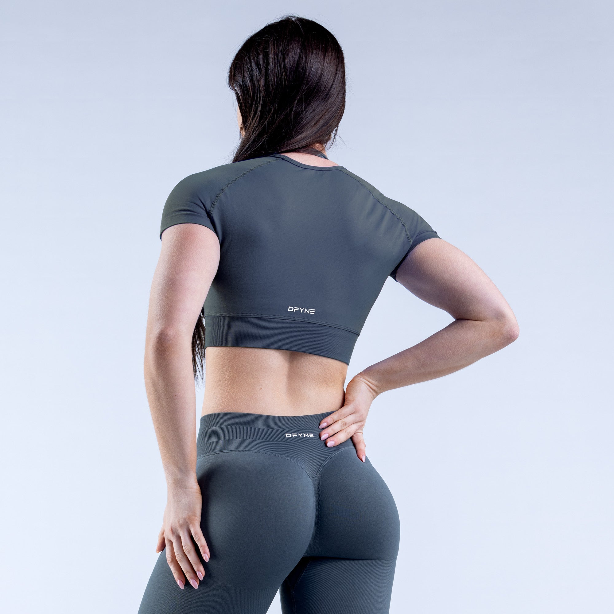 DFYNE Impact Crop Top Dame Grå | QS5917204